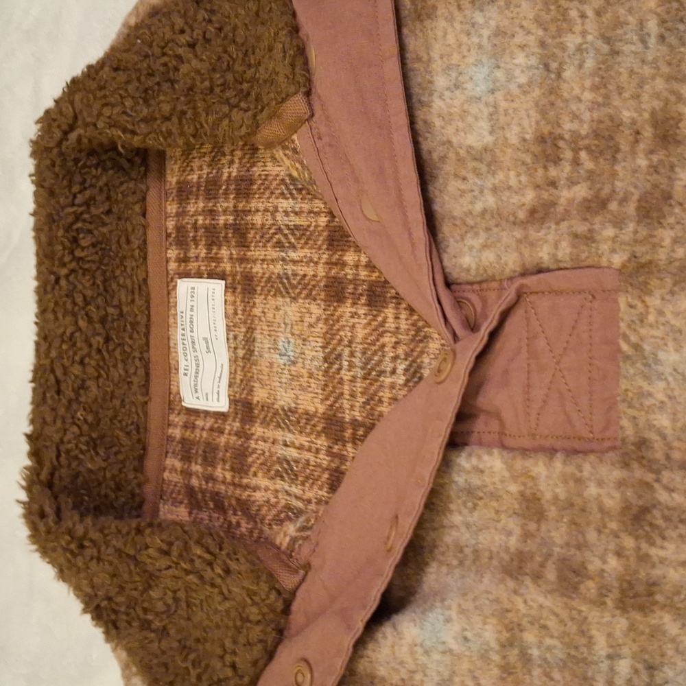 REI Fleece Cooperative A Wilderness Spirit Born in 1938 Size S - Picture 13 of 14